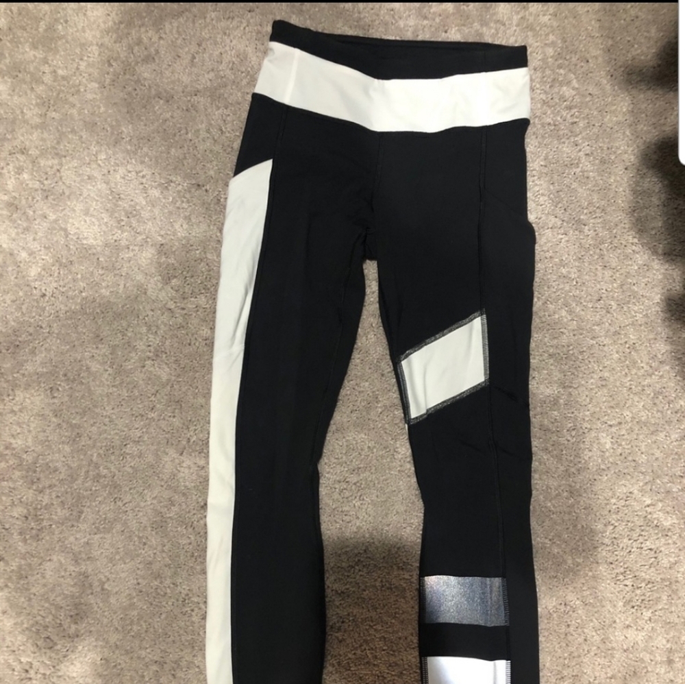 Lululemon leggings size 2